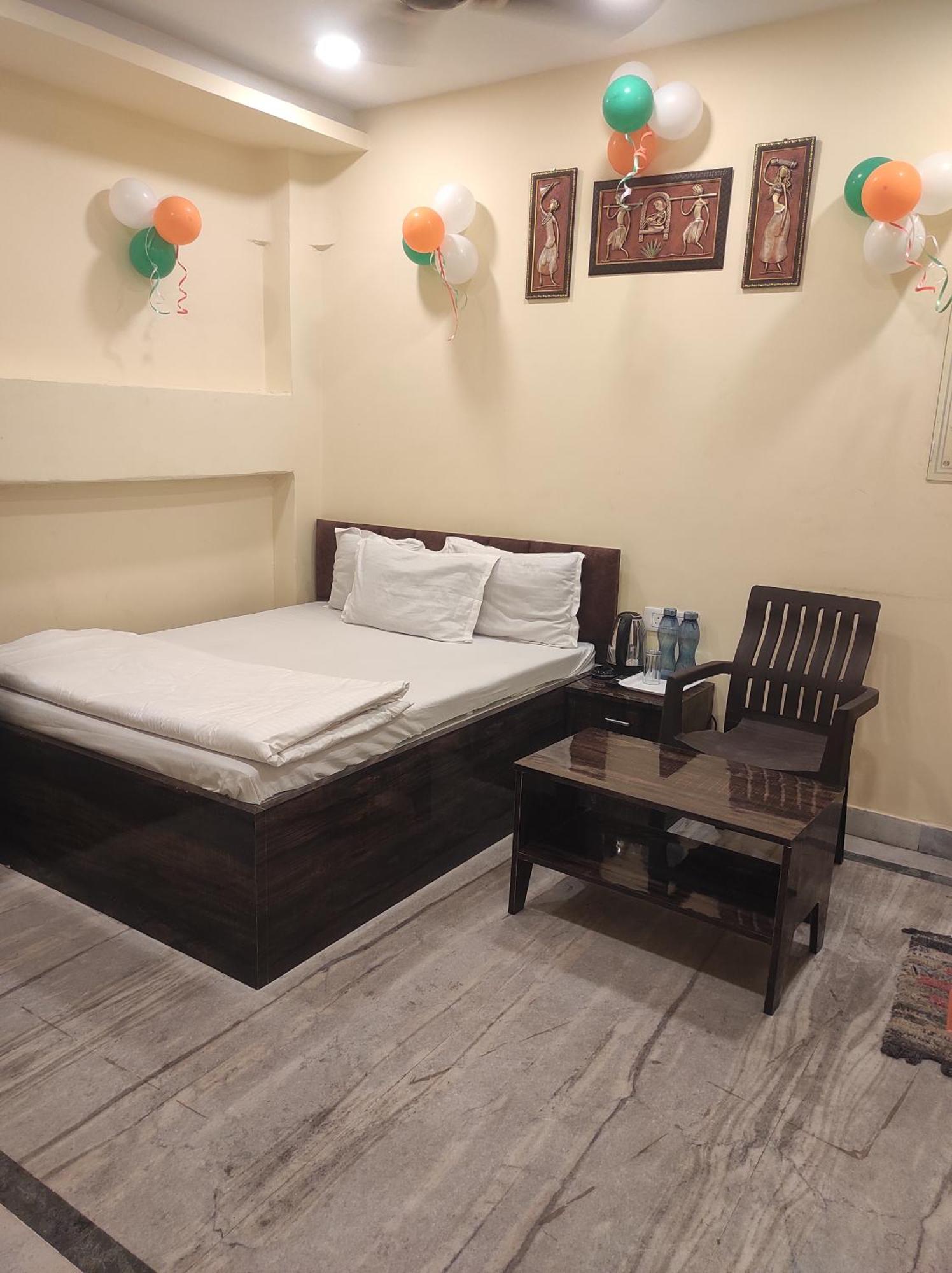 Hotel Royal Inn Salkhia Екстер'єр фото